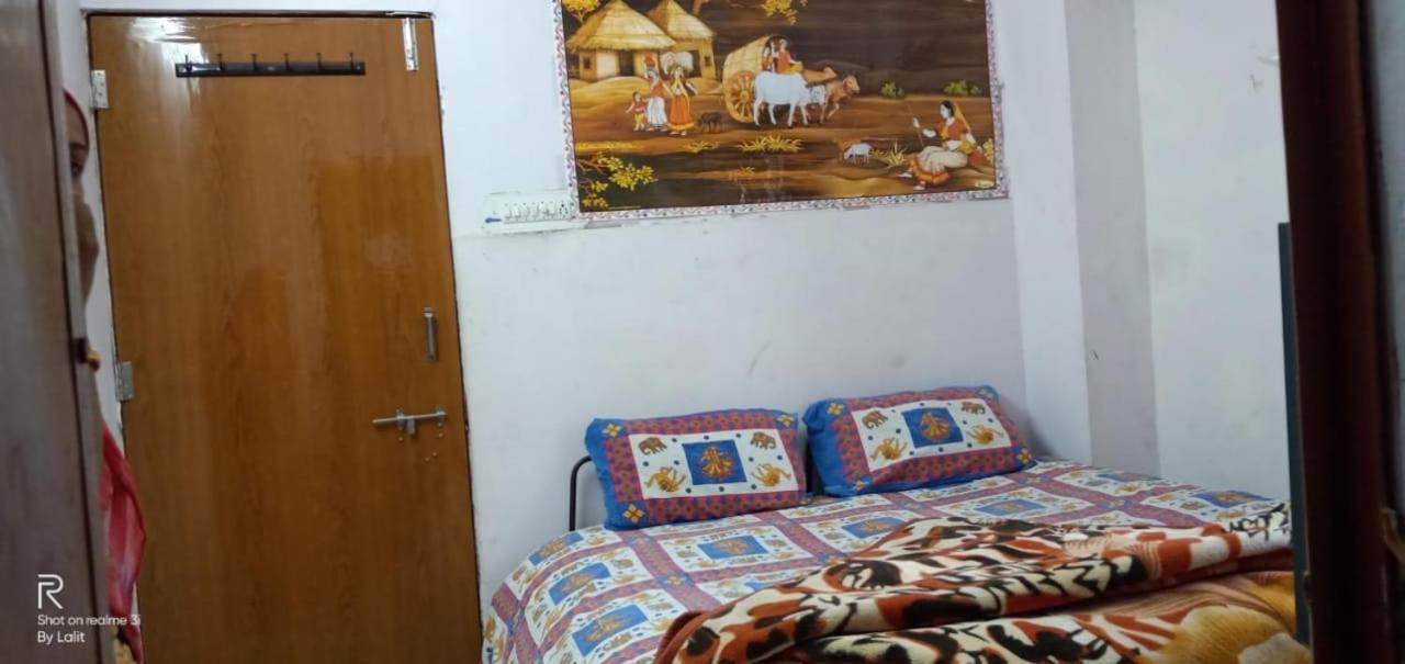 ג'ודפור Ugs Guest House מראה חיצוני תמונה