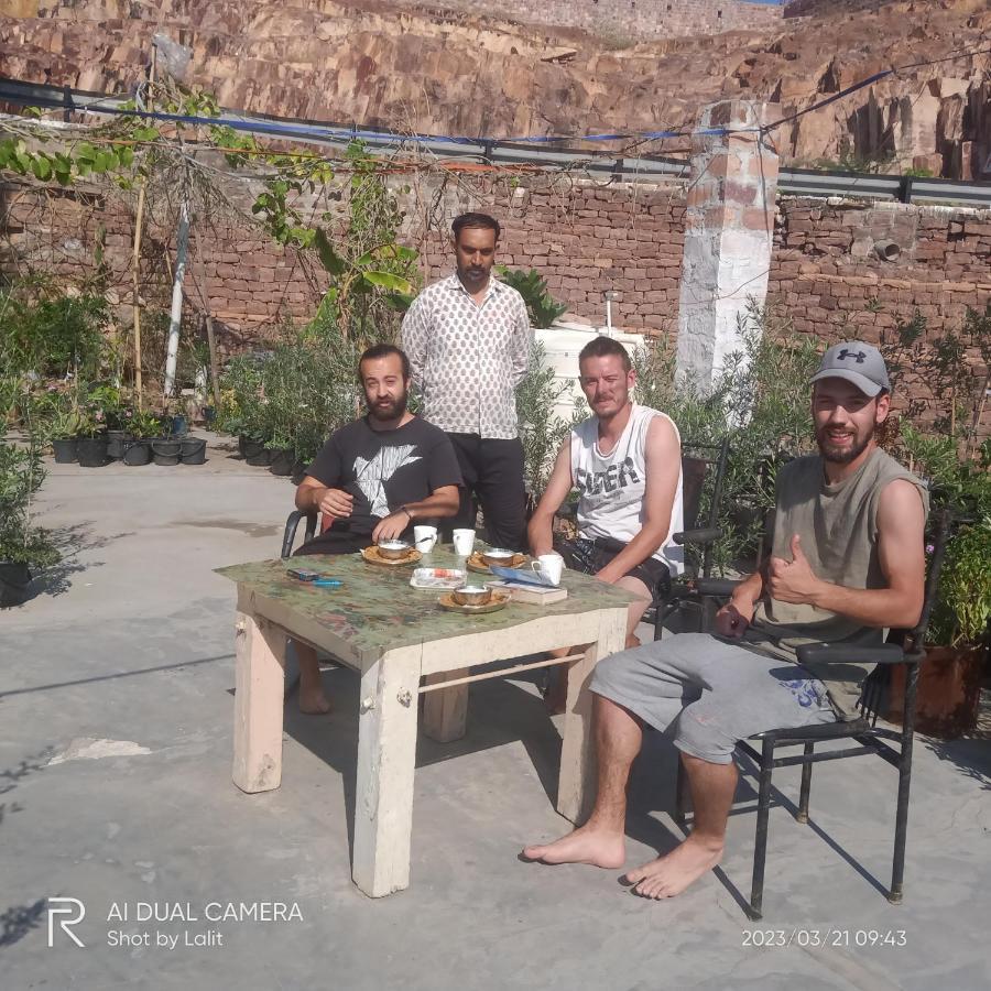 ג'ודפור Ugs Guest House מראה חיצוני תמונה